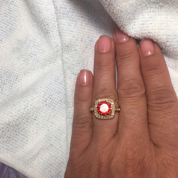 Ring - Picture 2 of 6